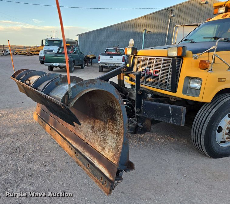 image for item ES2726 2001 GMC C8500 dump truck