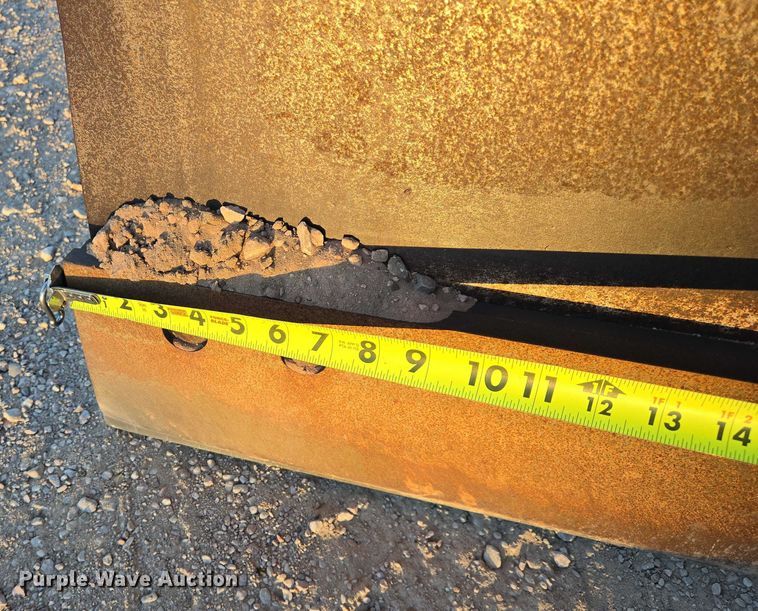 image for item ES2726 2001 GMC C8500 dump truck