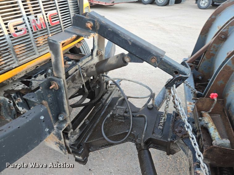 image for item ES2726 2001 GMC C8500 dump truck