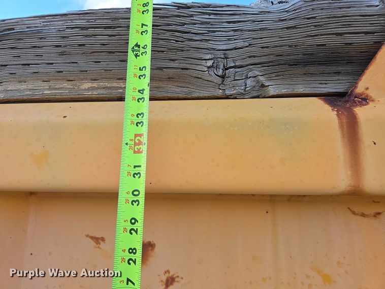 image for item ES2726 2001 GMC C8500 dump truck