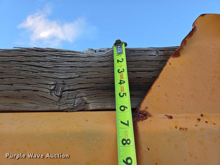 image for item ES2726 2001 GMC C8500 dump truck