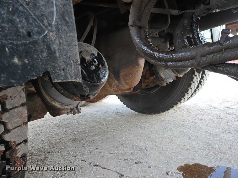 image for item ES2726 2001 GMC C8500 dump truck