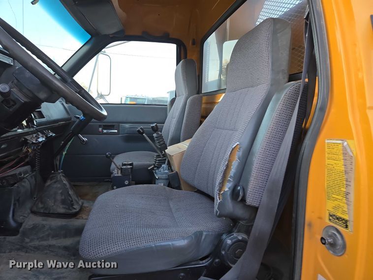 image for item ES2726 2001 GMC C8500 dump truck