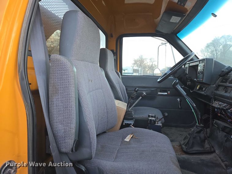 image for item ES2726 2001 GMC C8500 dump truck