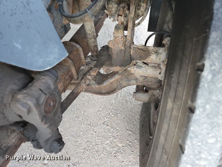 image for item ES2726 2001 GMC C8500 dump truck