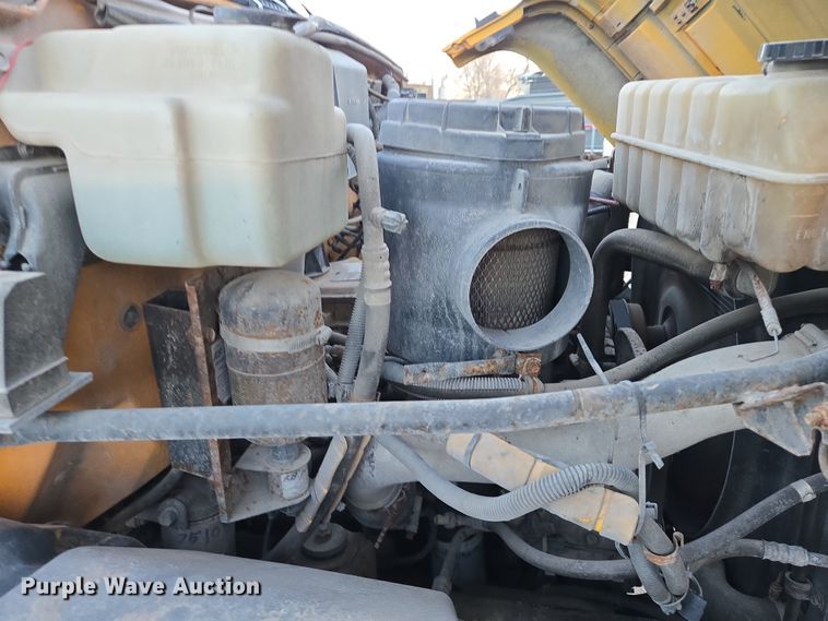 image for item ES2726 2001 GMC C8500 dump truck