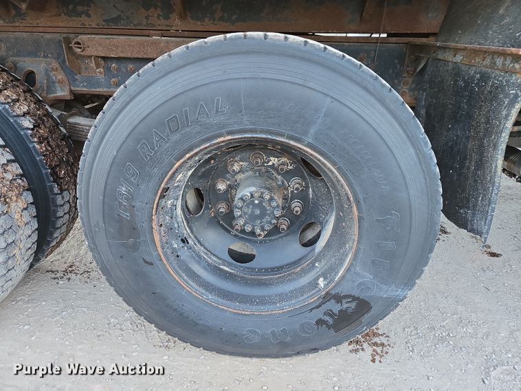 image for item ES2726 2001 GMC C8500 dump truck