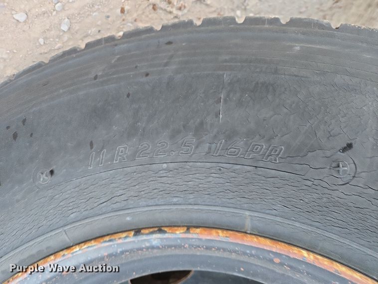 image for item ES2726 2001 GMC C8500 dump truck