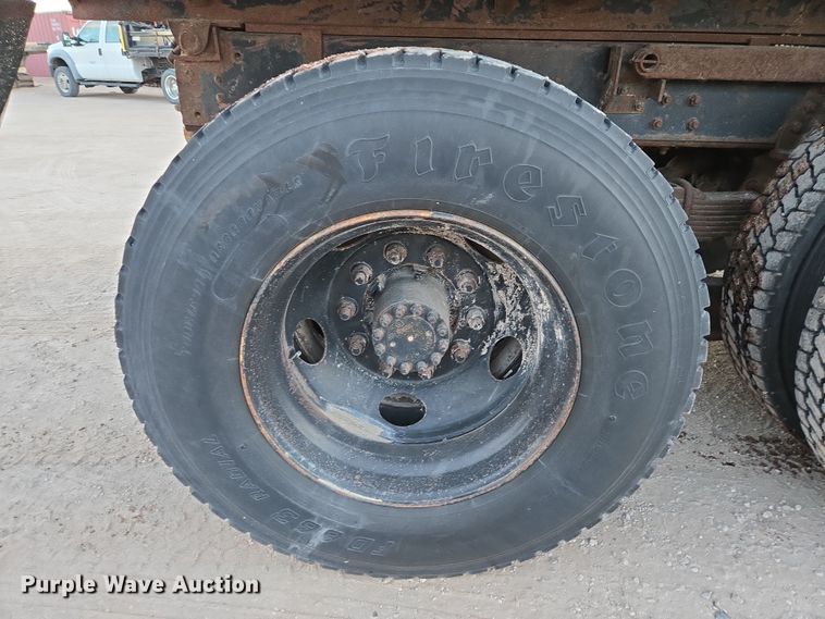 image for item ES2726 2001 GMC C8500 dump truck