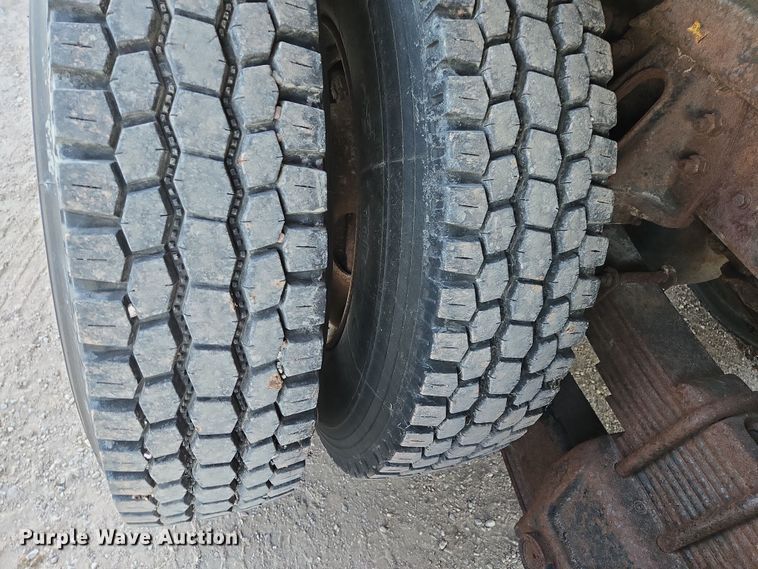 image for item ES2726 2001 GMC C8500 dump truck