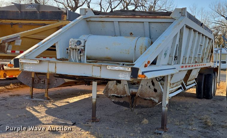 image for item ES2728 1979 Tempe bottom dump trailer