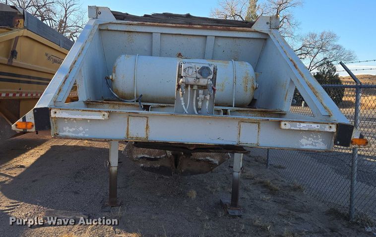 image for item ES2728 1979 Tempe bottom dump trailer