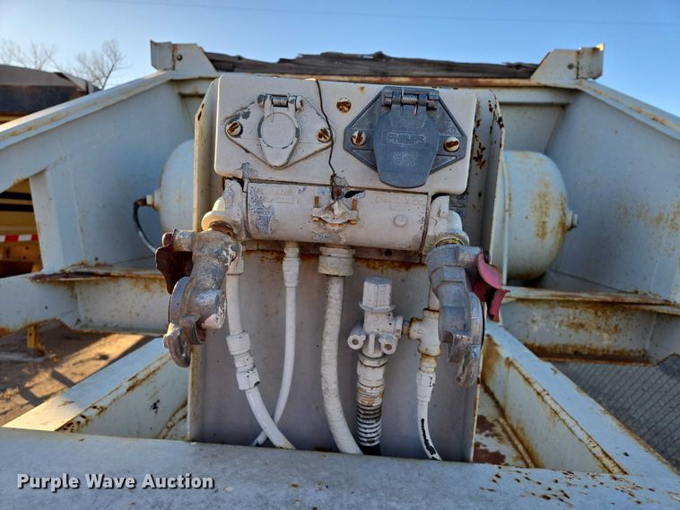 image for item ES2728 1979 Tempe bottom dump trailer