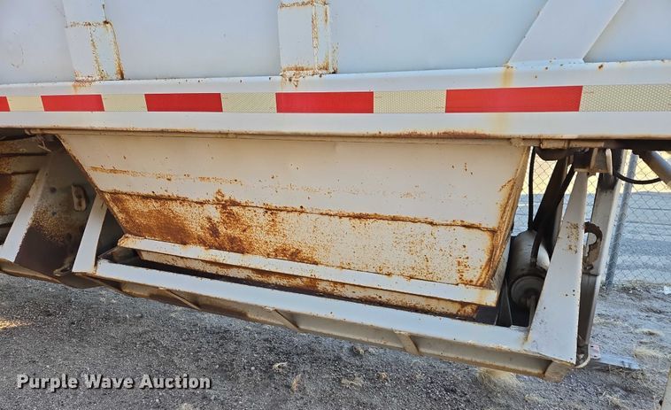 image for item ES2728 1979 Tempe bottom dump trailer