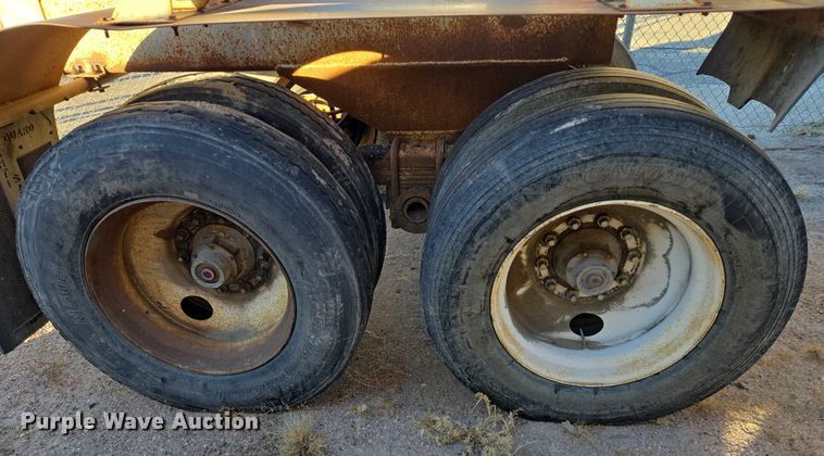 image for item ES2728 1979 Tempe bottom dump trailer