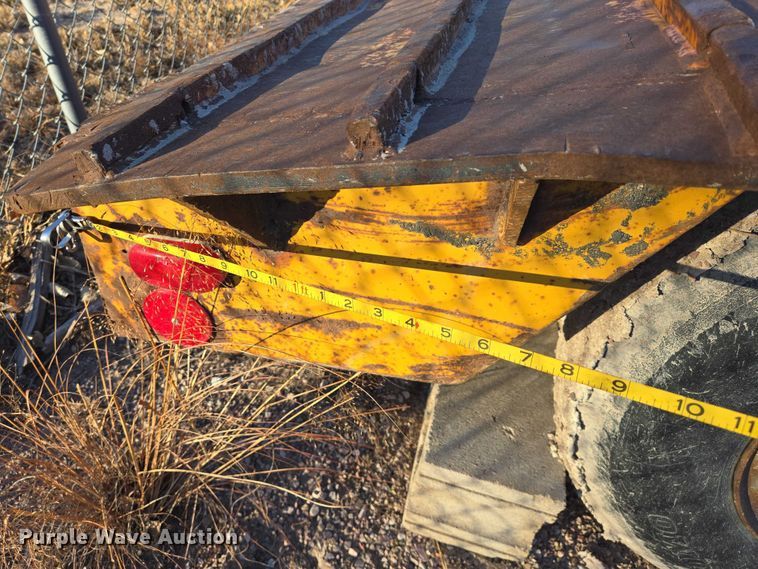 image for item ES2729 1967 Hyster C25T equipment trailer