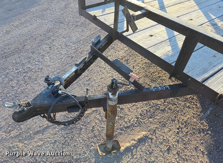 image for item ES2730 2004 Carson utility trailer