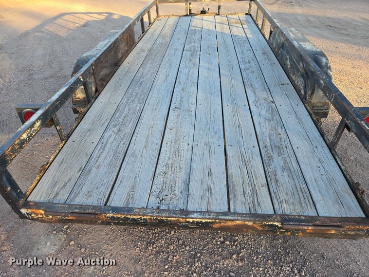 image for item ES2730 2004 Carson utility trailer