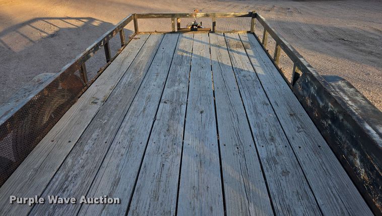 image for item ES2730 2004 Carson utility trailer