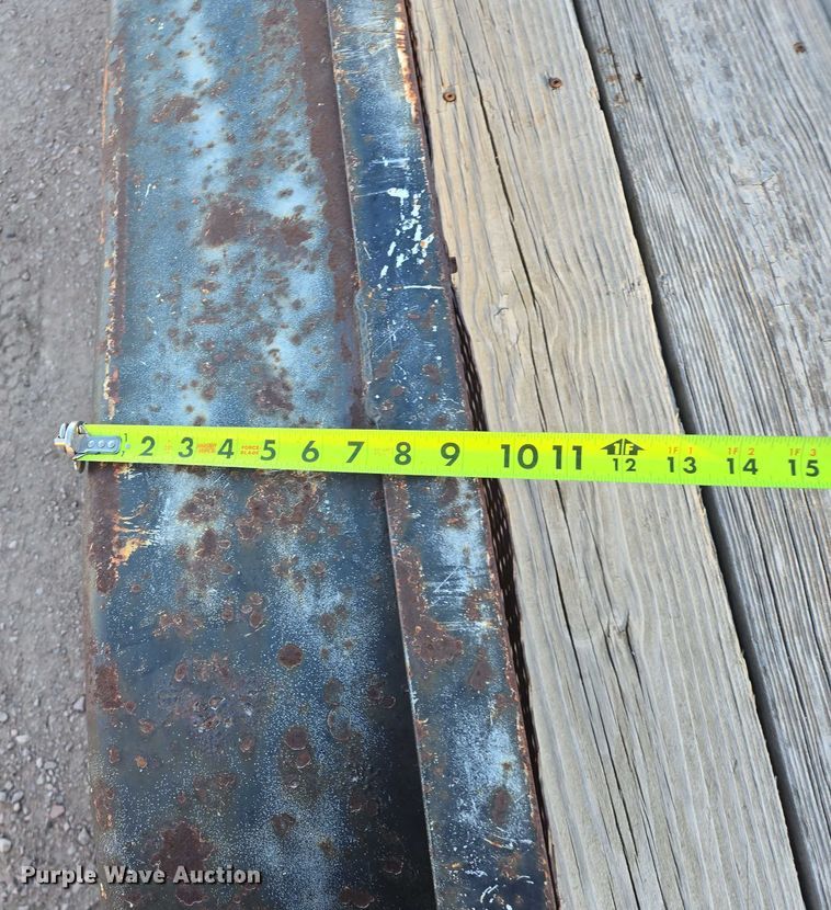 image for item ES2730 2004 Carson utility trailer