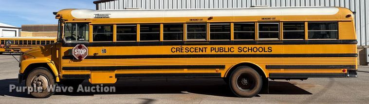 image for item ES5617 2001 Freightliner FS65 school bus