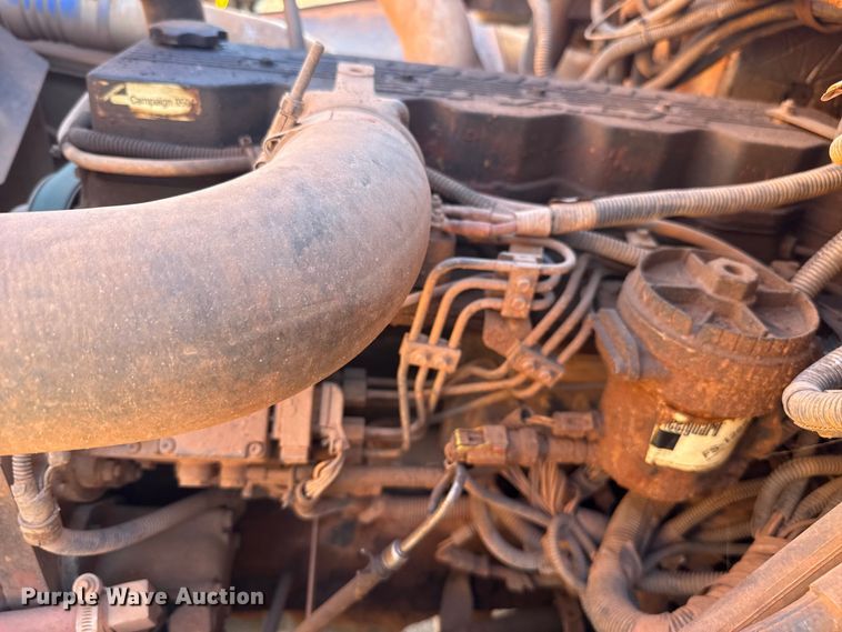 image for item ES5617 2001 Freightliner FS65 school bus