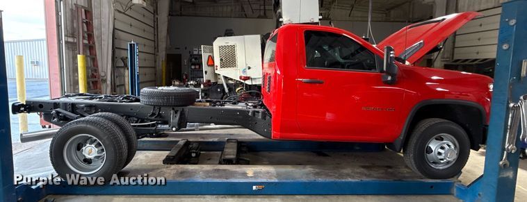 image for item ES5628 Rotary SM012N-001 four post automotive lift