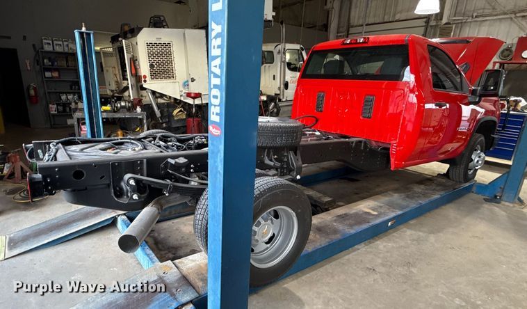 image for item ES5628 Rotary SM012N-001 four post automotive lift