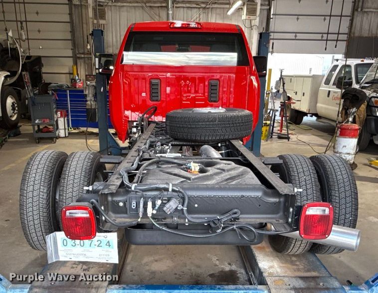 image for item ES5628 Rotary SM012N-001 four post automotive lift