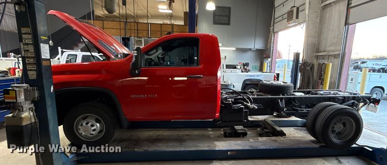 image for item ES5628 Rotary SM012N-001 four post automotive lift