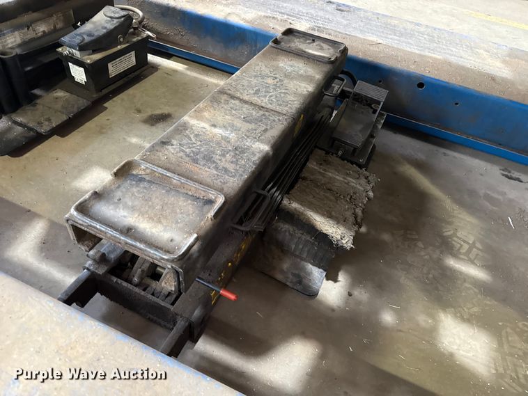 image for item ES5628 Rotary SM012N-001 four post automotive lift