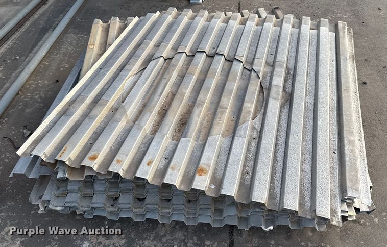 image for item ES5631 Approximately 25 pieces of sheet metal