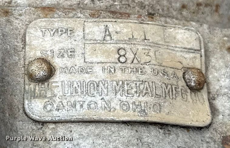 image for item ES5635 Approximately 125 The Union Metal Mfg. A-11 L light pols