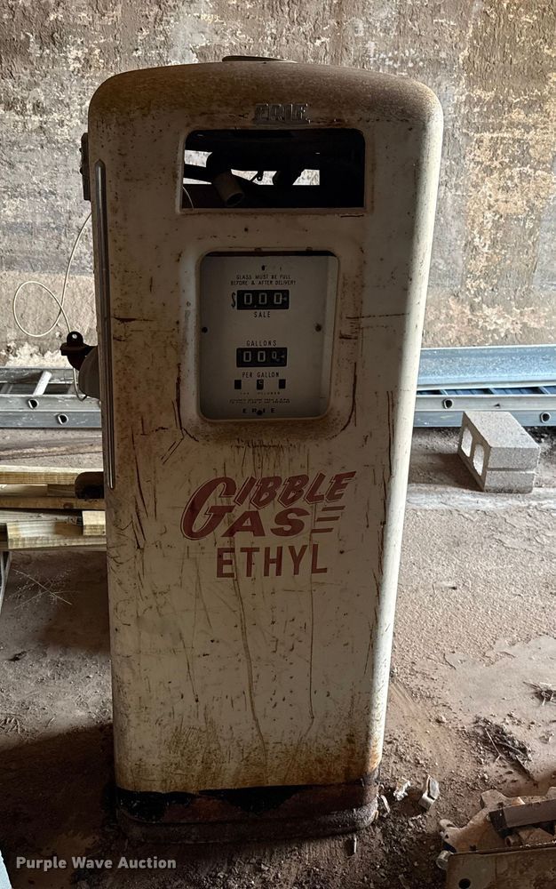 image for item ES5641 Erie 743 gas pump