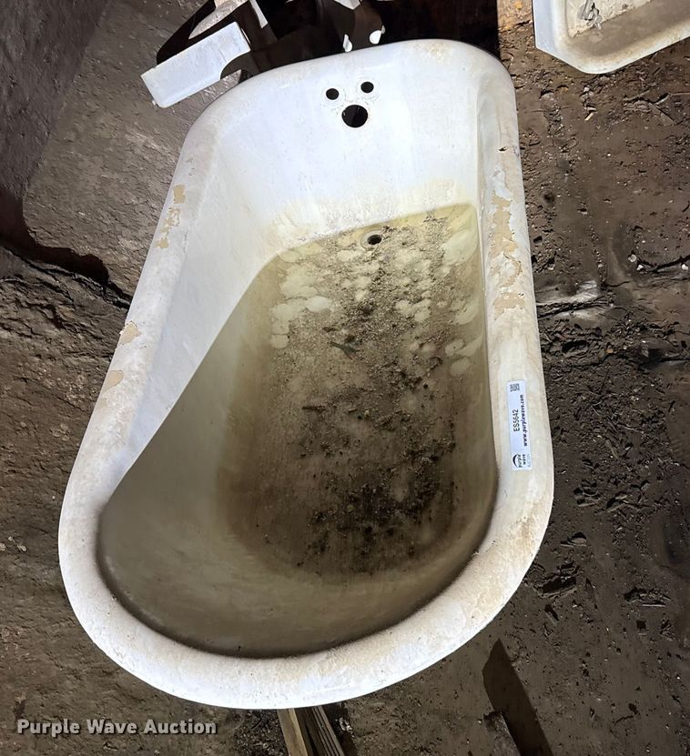 image for item ES5642 Bathtub