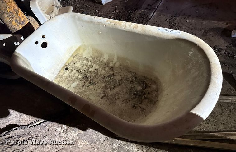 image for item ES5642 Bathtub