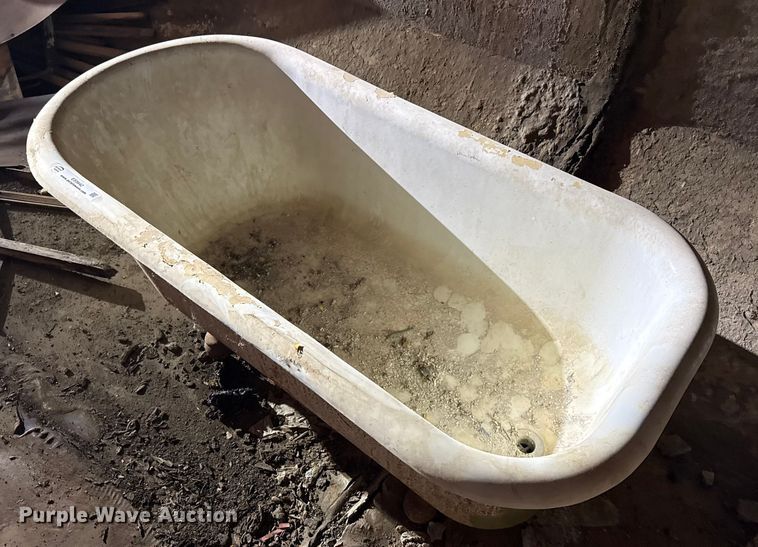 image for item ES5642 Bathtub