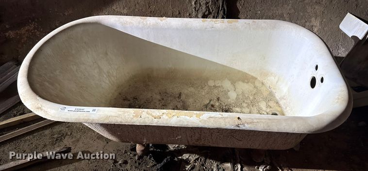 image for item ES5642 Bathtub