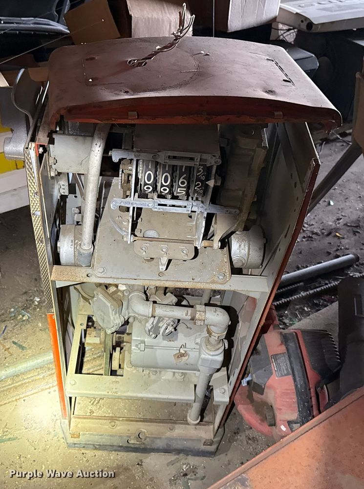 image for item ES5643 (3) fuel pumps