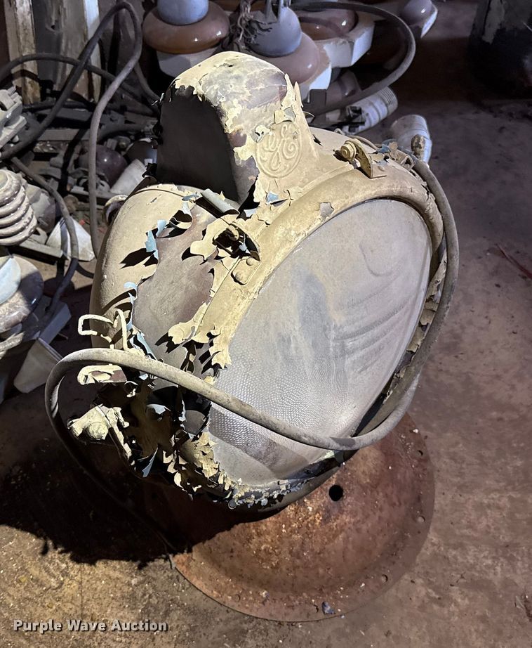 image for item ES5645 Lights