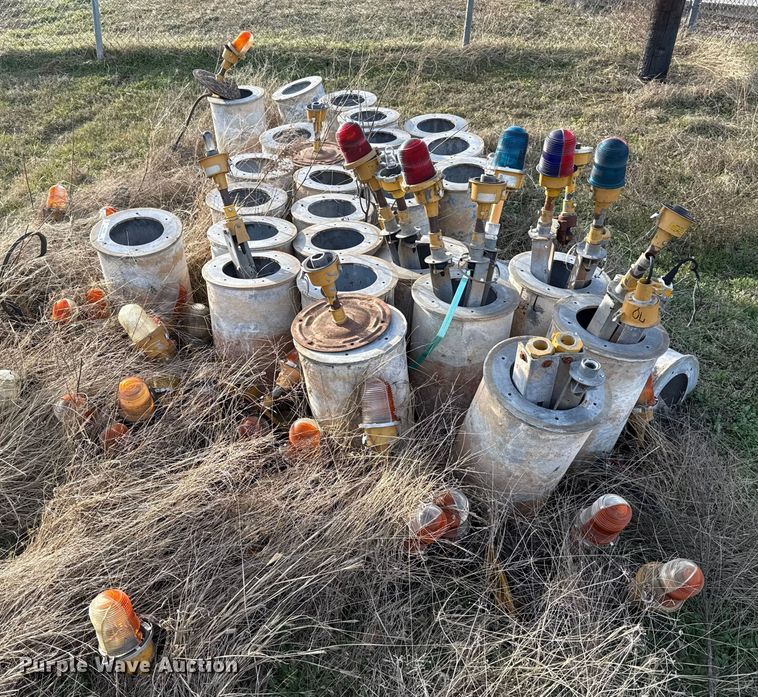 image for item ES5647 (28) airport runway lights