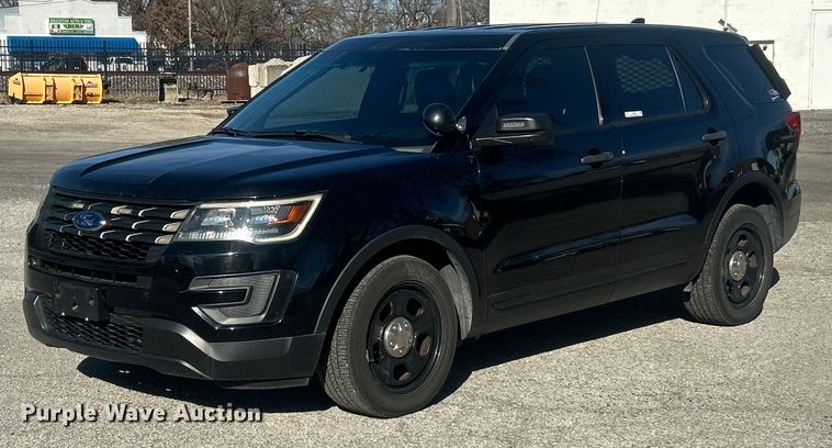 image for item ET6834 2016 Ford Explorer Police Interceptor SUV