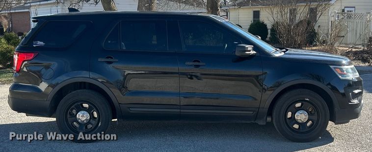 image for item ET6834 2016 Ford Explorer Police Interceptor SUV