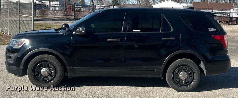 image for item ET6834 2016 Ford Explorer Police Interceptor SUV