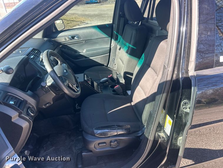 image for item ET6834 2016 Ford Explorer Police Interceptor SUV