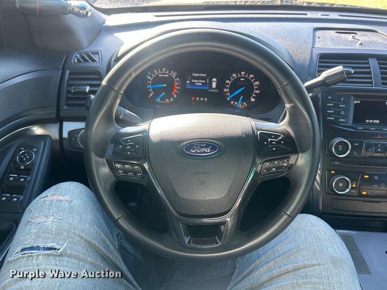 image for item ET6834 2016 Ford Explorer Police Interceptor SUV