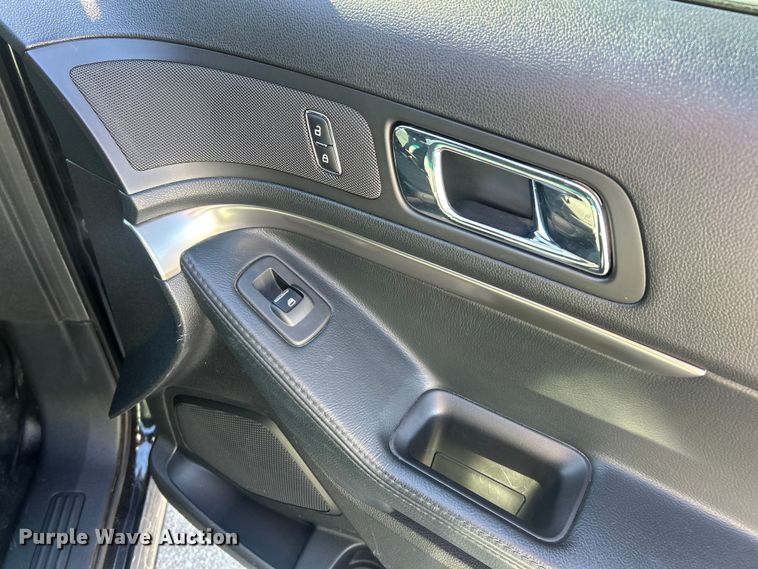 image for item ET6834 2016 Ford Explorer Police Interceptor SUV