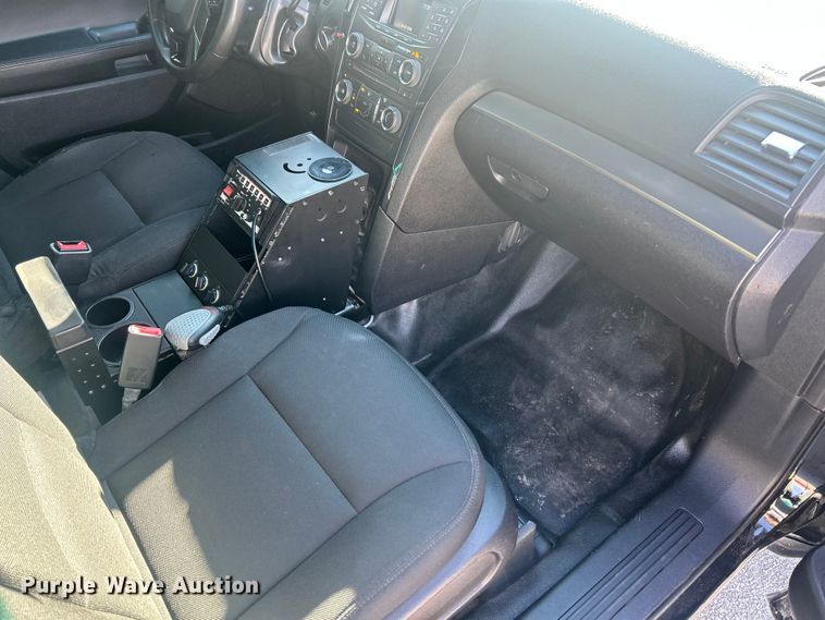image for item ET6834 2016 Ford Explorer Police Interceptor SUV