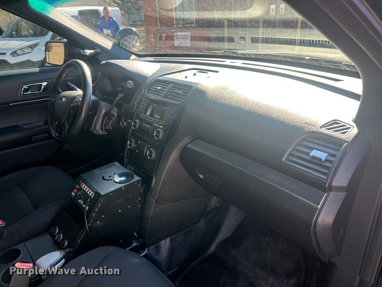 image for item ET6834 2016 Ford Explorer Police Interceptor SUV