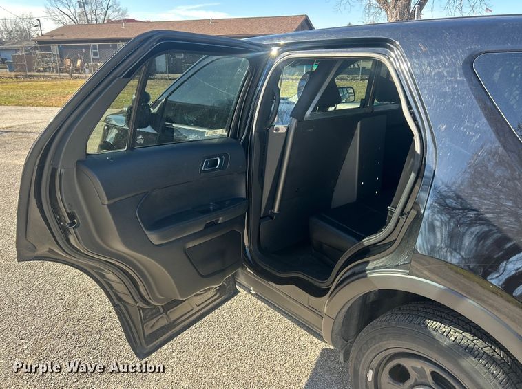 image for item ET6834 2016 Ford Explorer Police Interceptor SUV